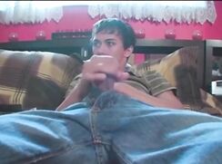 Teen Wanking to Gay Porn Cums