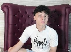 Stud Showing Hole & Cumming On Cam