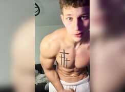 Hot Tiktoker gets drunk on live then shows his goods after