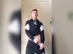 Chav in Trackies wanks and squirts LOL