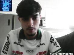 Brazilian Bait jerk off