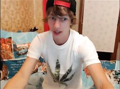 Vintage webcam: Cutie in a hat