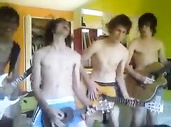 Vintage webcam: Four French boys