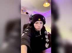 Young Master Orders You To Worship