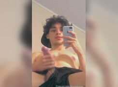 Twink Nicolas Torres - jerk off
