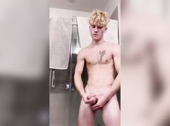 AHV - Horny before the bath.