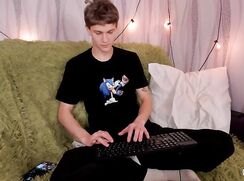 porn sexy twink webcam maxim_burn show cam tube