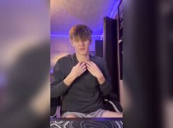 Master Zack and his godly feet