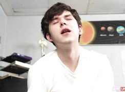 Dakota Lovell & Leo Gates – Who Will Eat the Cum Cookie