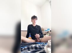 cute nolan bed cumming bate