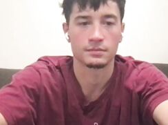 Str8 Guy Flashes His Dick on Cam