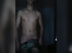 Vintage webcam: Should I get naked?