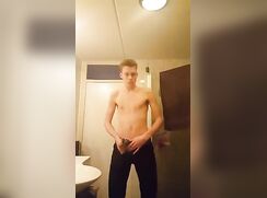 Vintage webcam: Bathroom striptease