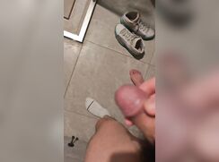 19 yo chinese college athlete can't hold in his cum