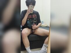 19 yo chinese teen mirror cumshot