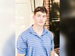 cute muscular guy selfie mirror bate