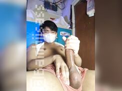 Hot Asian twink with nice cumshot