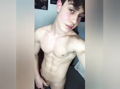 cute fit brunette bate clip