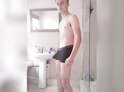 cute big cock blonde freddie cumming bate