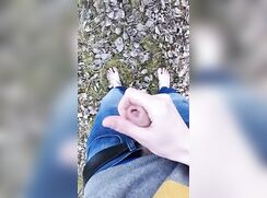 Twink boy cum outdoor