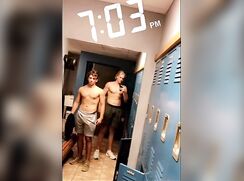 Amateur webcam: Straights showering