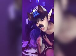 20 yo chinese college student uses a shoe to jerk off