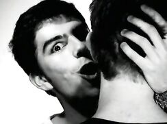 (SF) 'I Kissed a Boy and I Liked It'