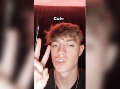 cute college bonde snapchating mirror bate