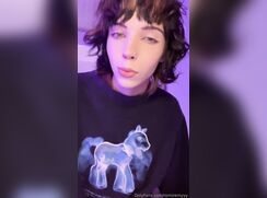 Sexy femboy masturbating ur big tasty dick