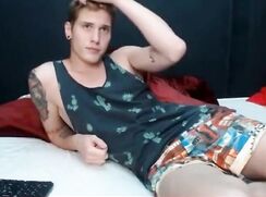 Big-Cocked Twink Amateur Masturbates on Webcam