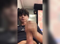 Under two minutes of wanking #X045