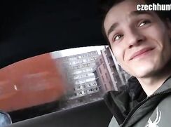 Tchèque baisé pour de l'argent