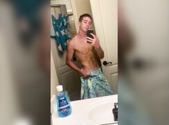 cute fit blonde college snap bate