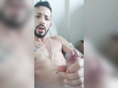 Under two minutes of wanking - Bedroom #004