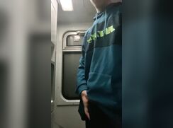 Lerusilda - solo public gay porn