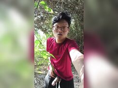 J xposed asian twink boii outdoors
