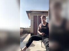 Rou gooner asian twink plays outdoors