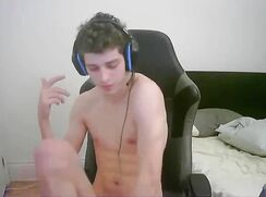 AHV-HD - Fit student sexy chest cumshot