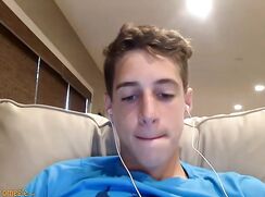 Cute Twink Cums in his Hand!