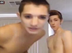 Vintage webcam: Best friends together