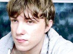 Uncut Cock Guy With Beautiful Green Eyes