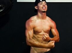 Sexy Wesley flexing 2