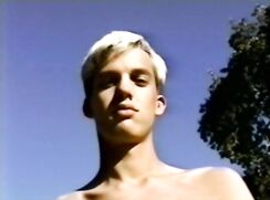 Vintage USA porn: Blond boy wanking