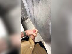 AHV - Public cum tag