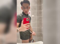 Studious sexy Asian twink drains his balls