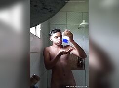 Showing Off Hot Thick Cock In The Shower