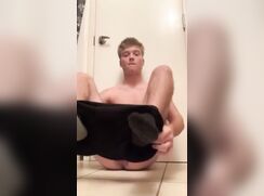 AHV - Twink cum and open de butt and nice hole