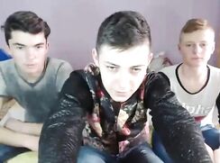 Vintage webcam: Three cute Romanians
