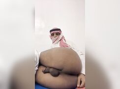 Saudi Arab Boy Shows Ass