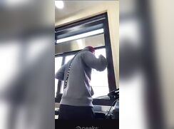 Worker at Wendy's jerks-off while working the drive-through